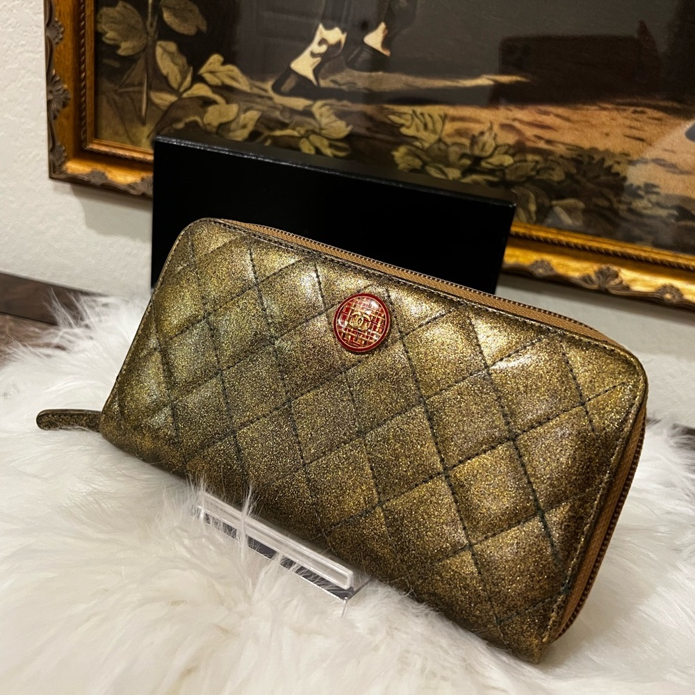 Chanel Limited Edition Quilted Zip Wallet